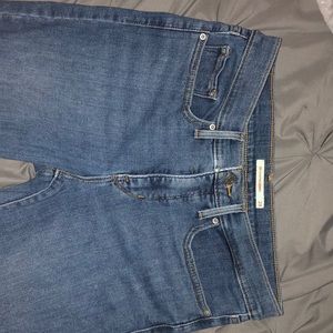 311 Shaping Skinny Levi’s Denim Jeans